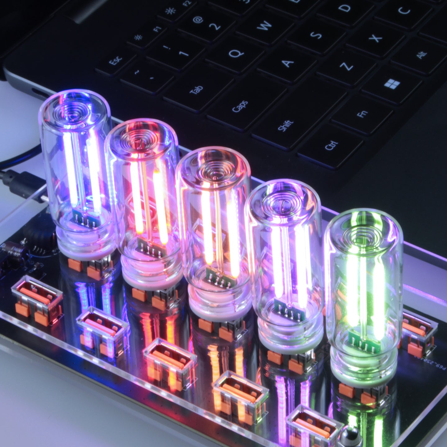 RX9001 USB LED bulb – view 5